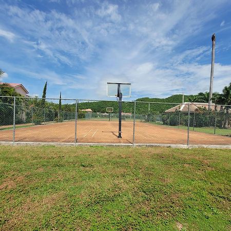 Comfortable Strategic Lodging Quarters Spanish Town Εξωτερικό φωτογραφία