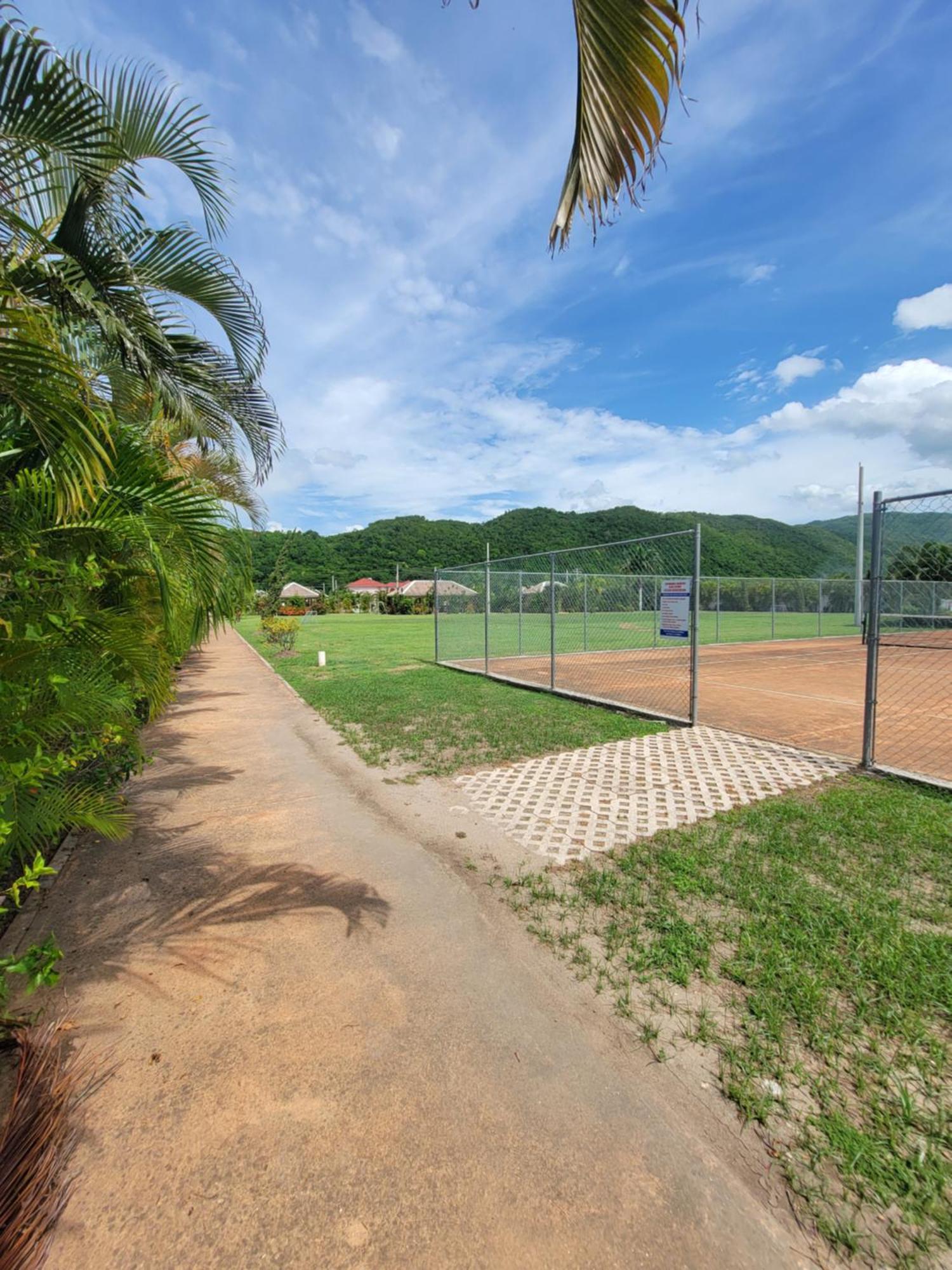 Comfortable Strategic Lodging Quarters Spanish Town Εξωτερικό φωτογραφία