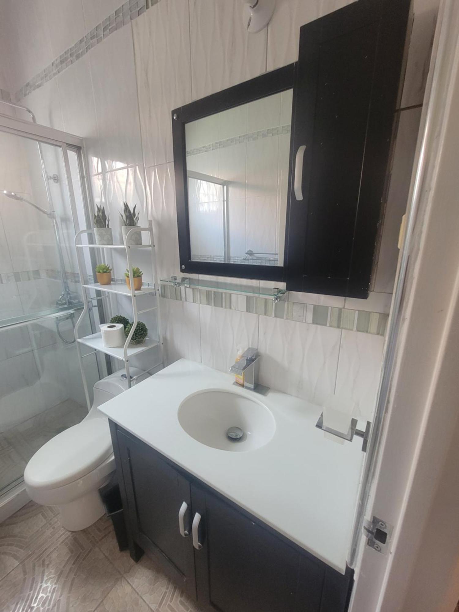 Comfortable Strategic Lodging Quarters Spanish Town Εξωτερικό φωτογραφία
