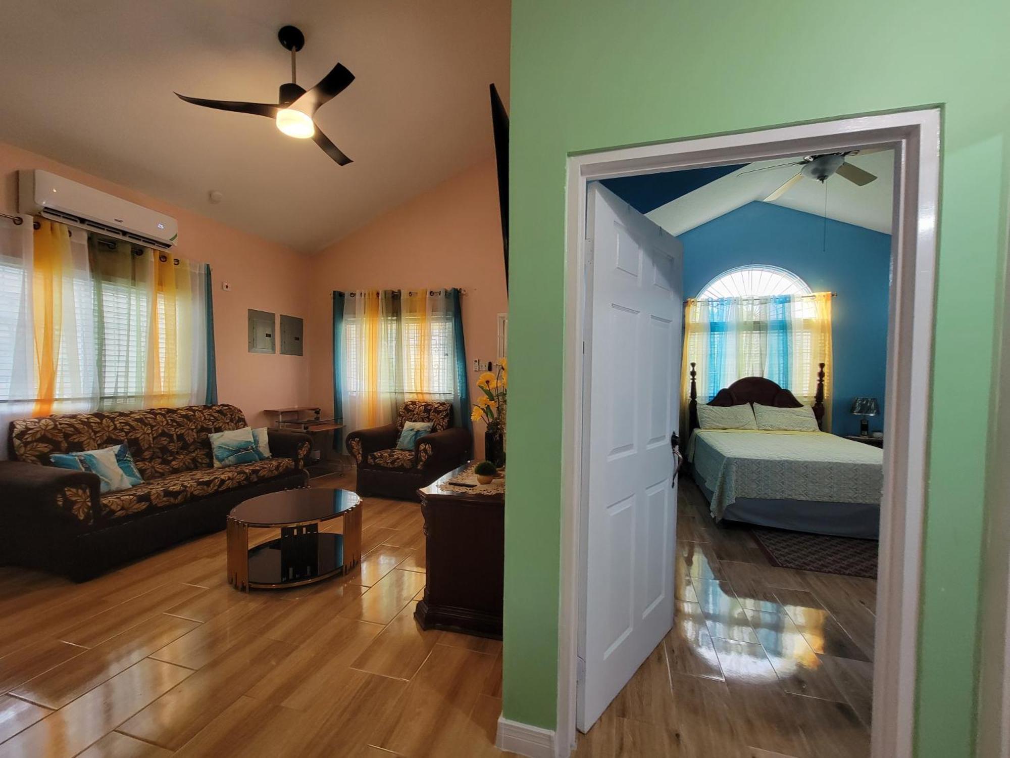 Comfortable Strategic Lodging Quarters Spanish Town Εξωτερικό φωτογραφία
